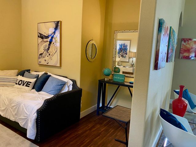 7253 W Morris Avenue, Fresno, CA 93723