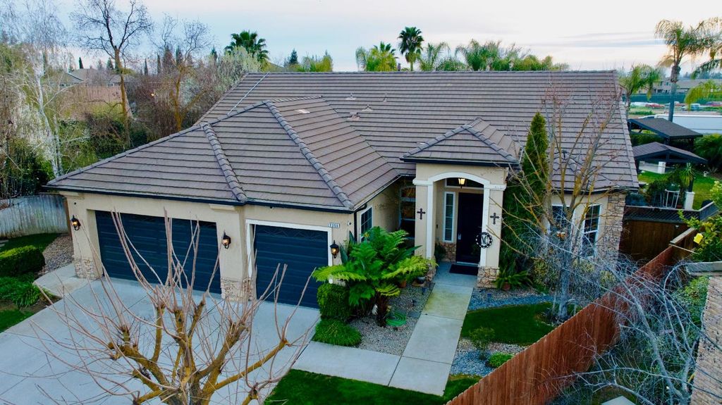 7253 W Morris Avenue, Fresno, CA 93723