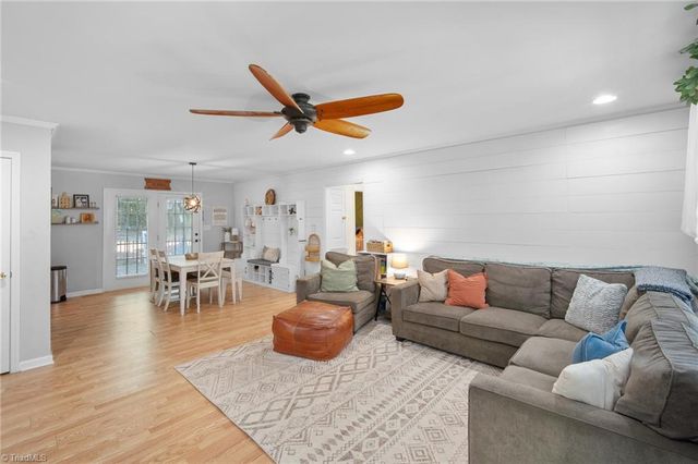 26 Tesh Street, Thomasville, NC 27360