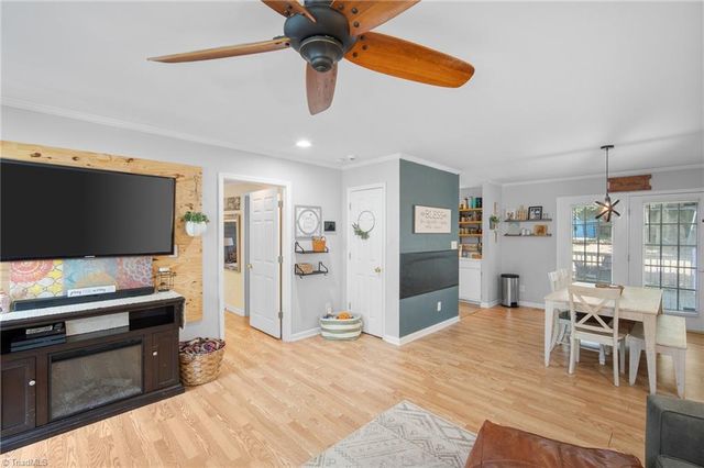 26 Tesh Street, Thomasville, NC 27360