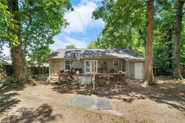 26 Tesh Street, Thomasville, NC 27360