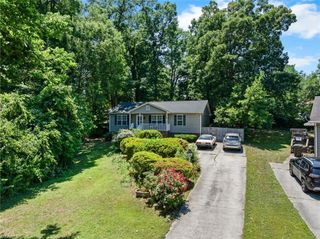 26 Tesh Street, Thomasville, NC 27360