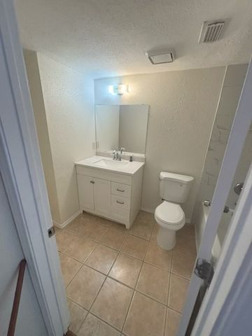 8127 Stonehurst Street 9, Dallas, TX 75217