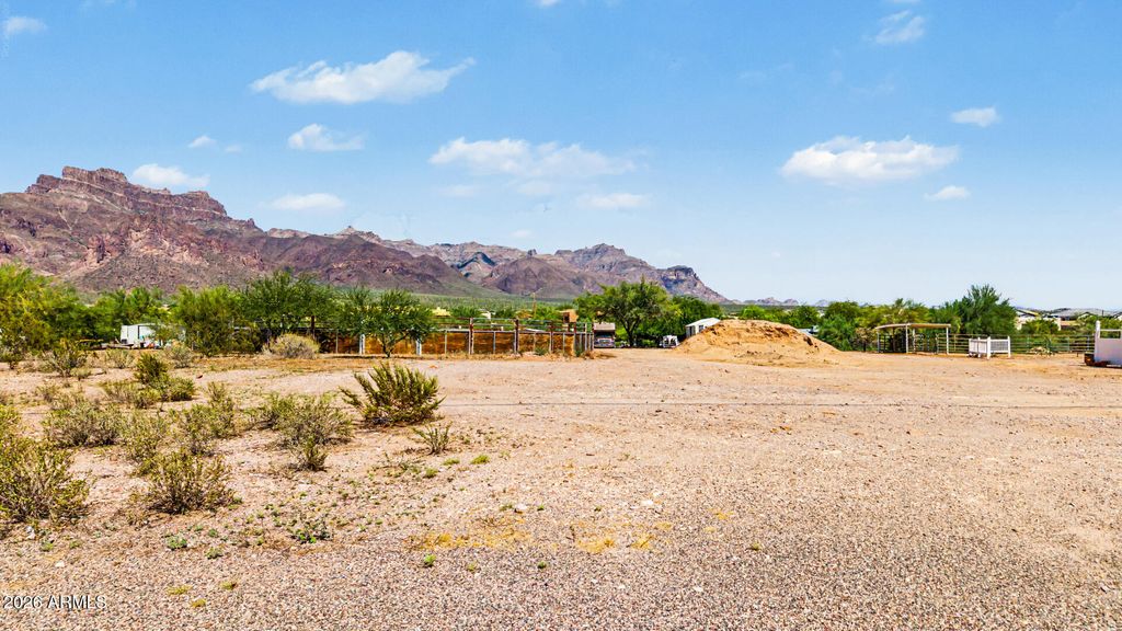 319 S MULESHOE Road 016D, Apache Junction, AZ 85119 — photo 2