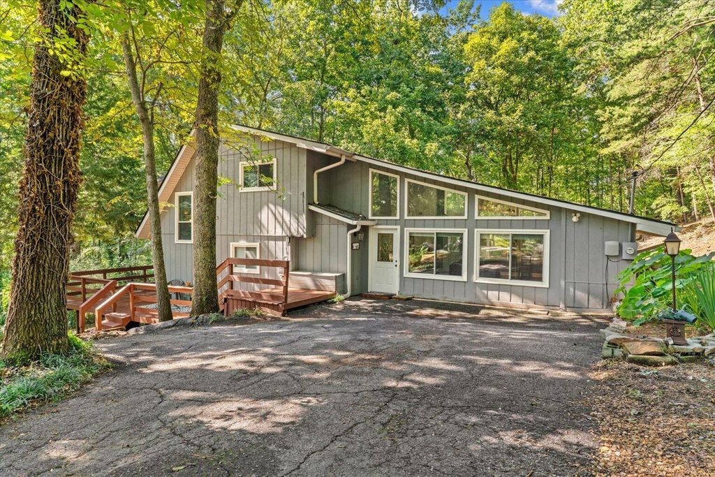 315 E Randall Road, Rocky Face, GA 30740