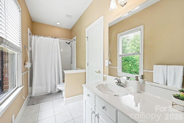 10615 Lederer Avenue, Charlotte, NC 28277