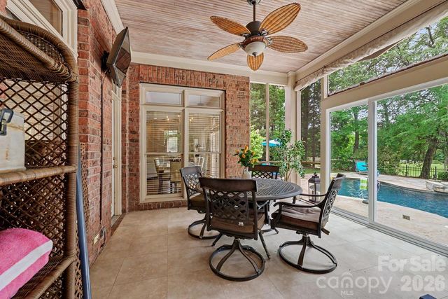 10615 Lederer Avenue, Charlotte, NC 28277
