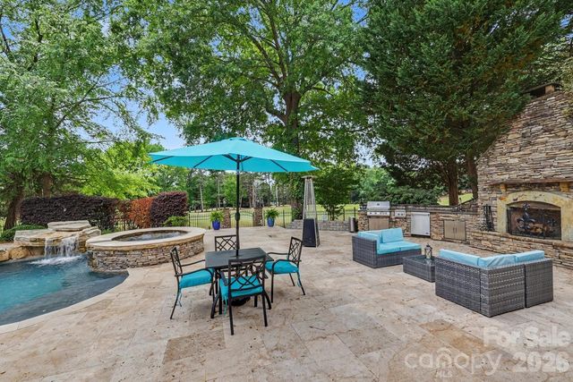 10615 Lederer Avenue, Charlotte, NC 28277