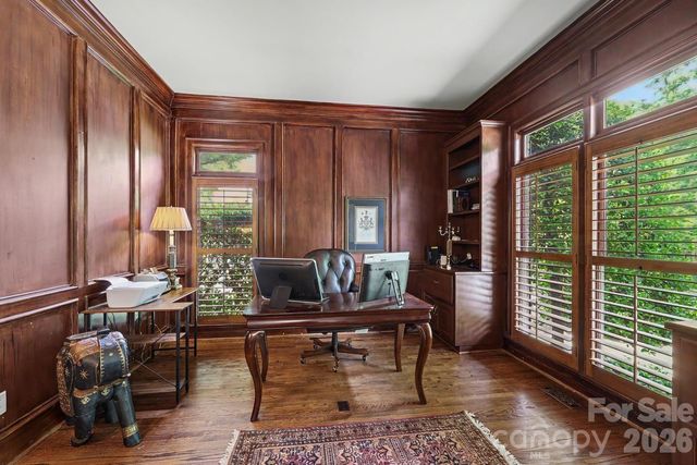 10615 Lederer Avenue, Charlotte, NC 28277