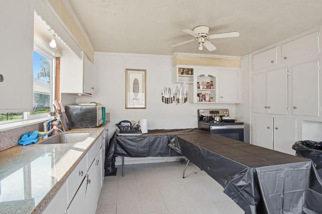 12242 Orange Blossom Rd, Oakdale, CA 95361