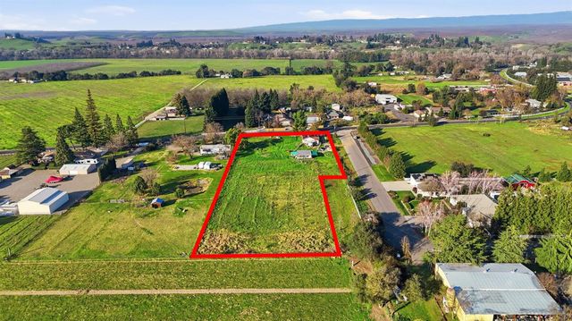 12242 Orange Blossom Rd, Oakdale, CA 95361