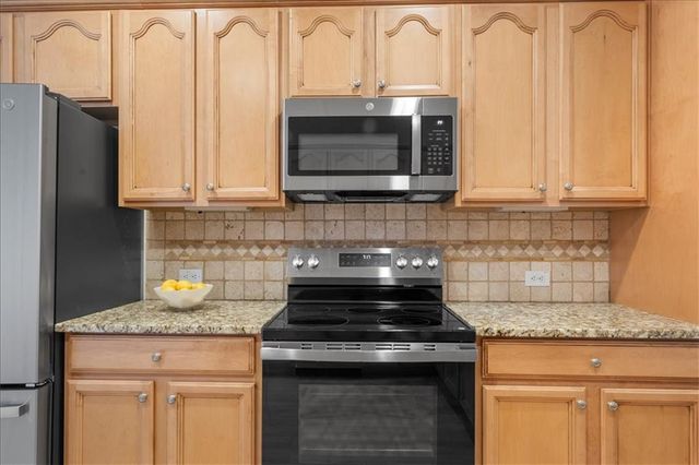 3143 White Magnolia Chase SW, Gainesville, GA 30504