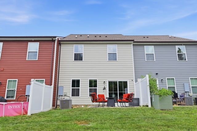 1099 Duncan St, Gallatin, TN 37066