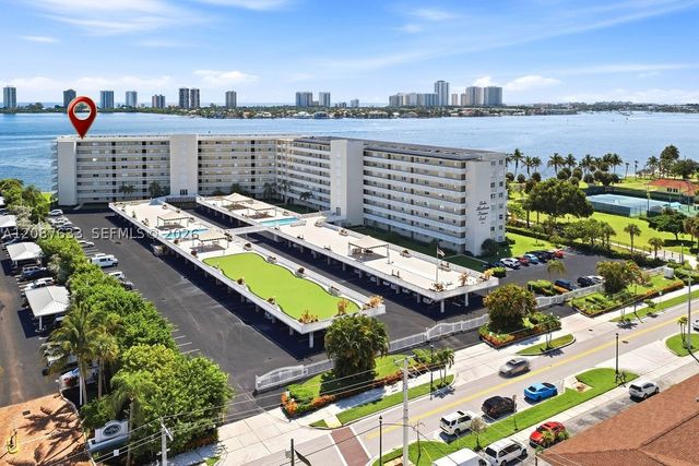 801 Lake Shore Dr 801, Lake Park, FL 33403