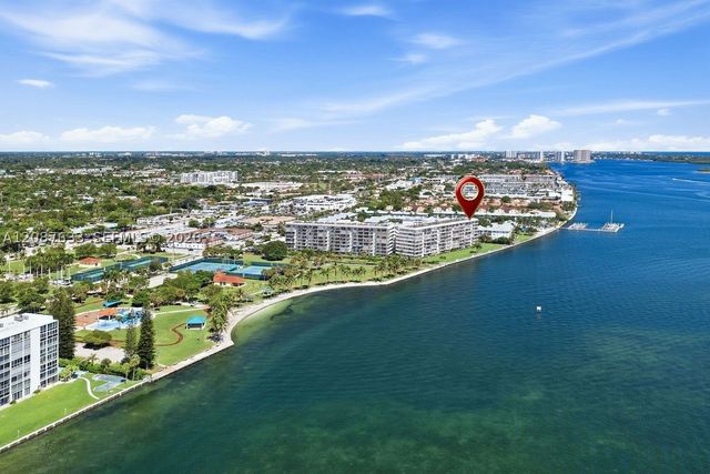 801 Lake Shore Dr 801, Lake Park, FL 33403