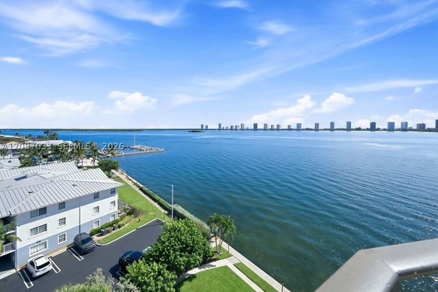 801 Lake Shore Dr 801, Lake Park, FL 33403