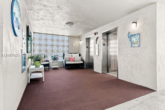 801 Lake Shore Dr 801, Lake Park, FL 33403