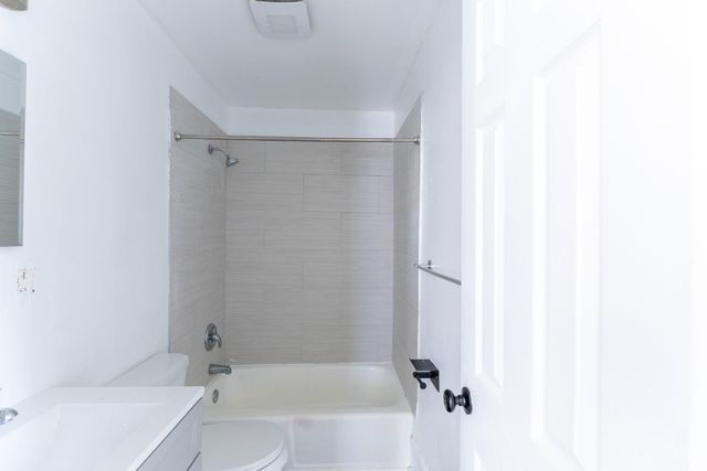 921 McPherson Avenue, Cincinnati, OH 45205