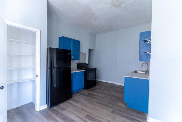 921 McPherson Avenue, Cincinnati, OH 45205