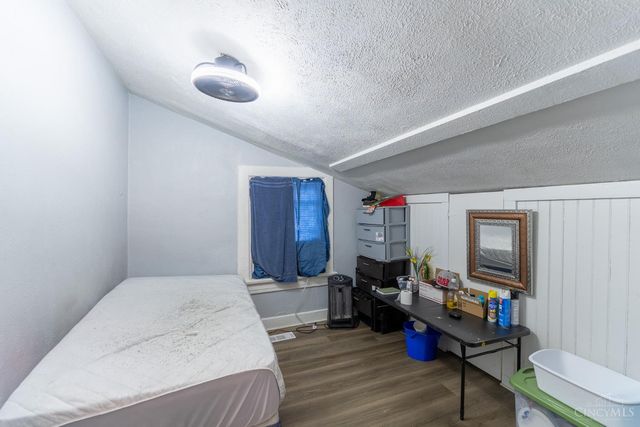 921 McPherson Avenue, Cincinnati, OH 45205