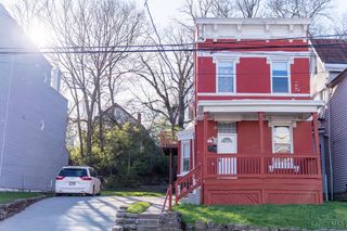 921 McPherson Avenue, Cincinnati, OH 45205