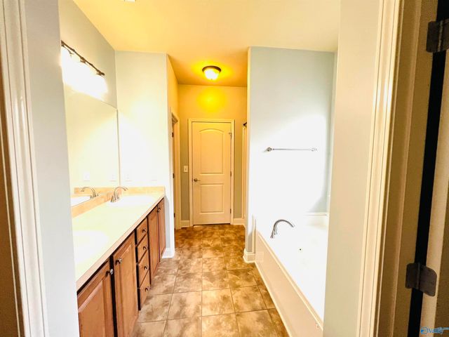 630 Summer Cove Circle, Madison, AL 35757