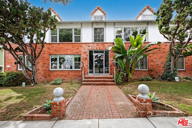 1429 Havenhurst Drive, West Hollywood, CA 90046