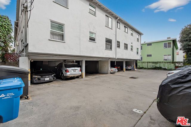 1429 Havenhurst Drive, West Hollywood, CA 90046