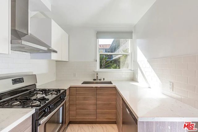 1429 Havenhurst Drive, West Hollywood, CA 90046