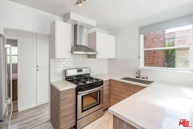 1429 Havenhurst Drive, West Hollywood, CA 90046