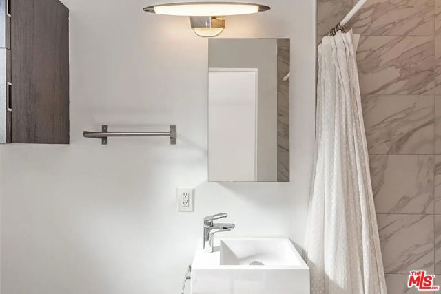 1429 Havenhurst Drive, West Hollywood, CA 90046