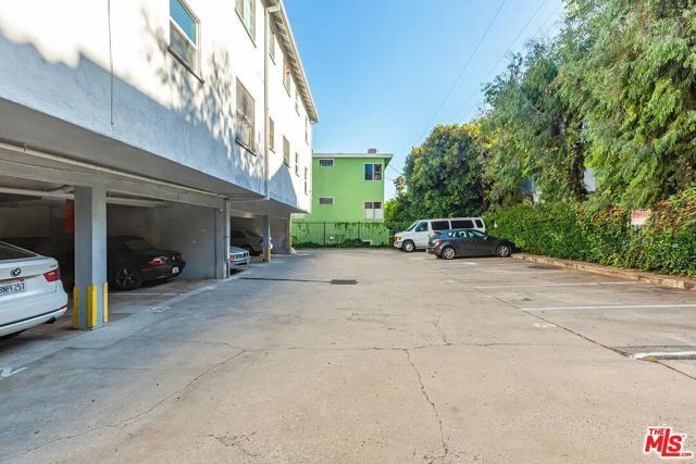 1429 Havenhurst Drive, West Hollywood, CA 90046