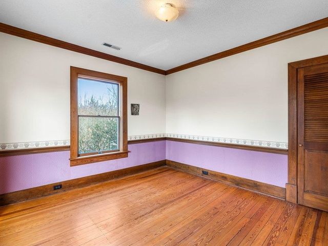 44 Bickford Avenue, Tryon, NC 28782