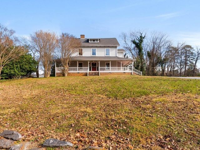 44 Bickford Avenue, Tryon, NC 28782