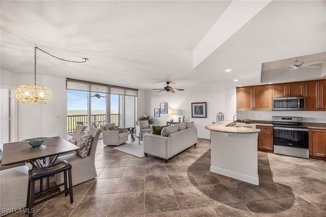 1065 Borghese LN 1803, Naples, FL 34114