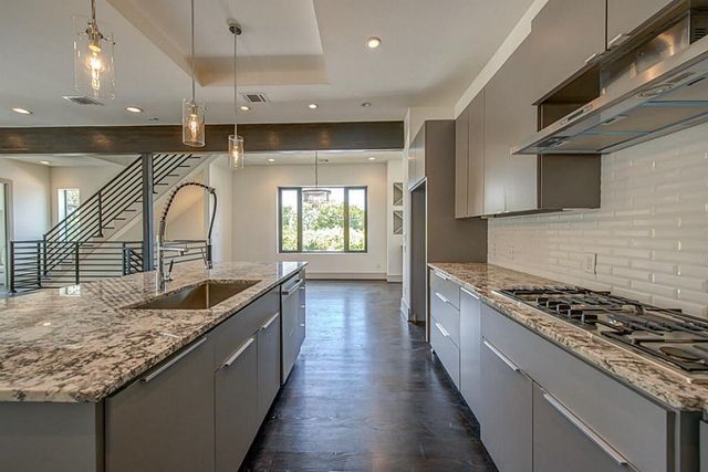 2518 Pease Street, Houston, TX 77003