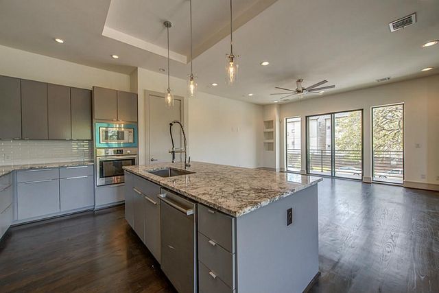 2518 Pease Street, Houston, TX 77003