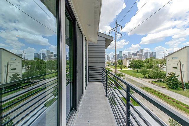 2518 Pease Street, Houston, TX 77003