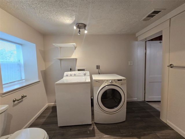 5712 Maco Street, Galveston, TX 77551