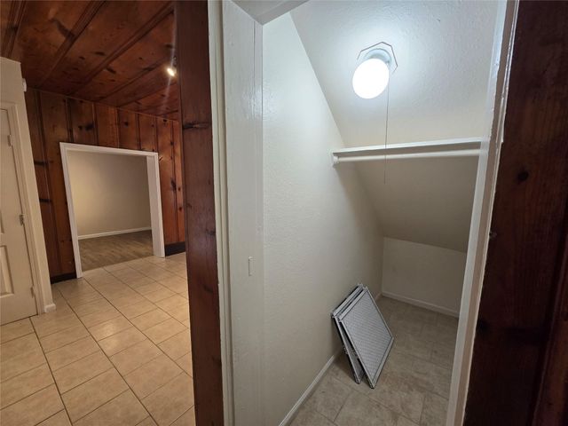 5712 Maco Street, Galveston, TX 77551