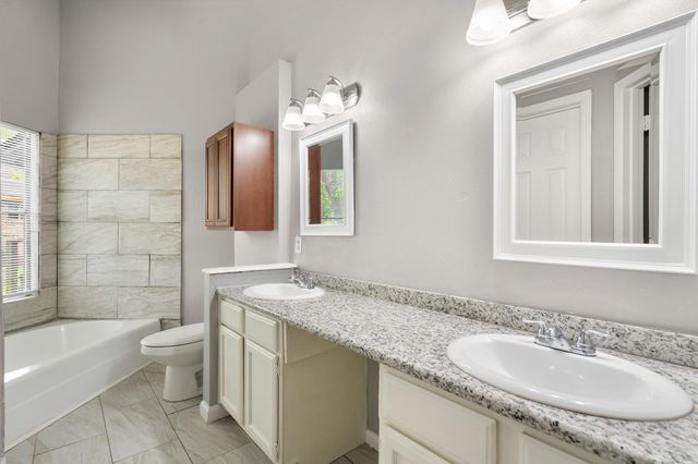 2220 Spruce Drive, Rosenberg, TX 77471