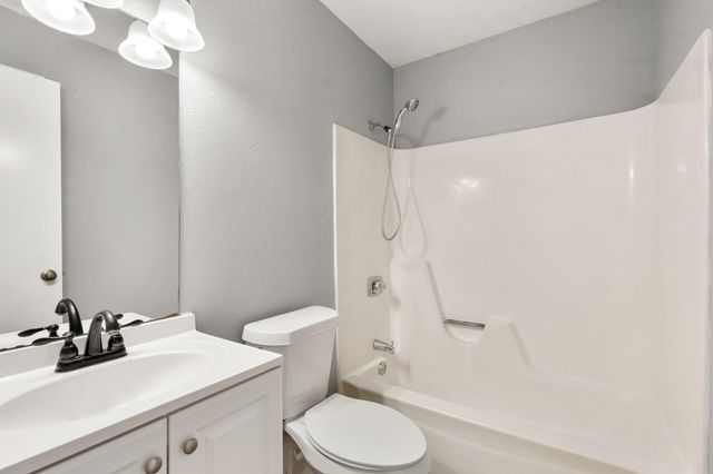 2220 Spruce Drive, Rosenberg, TX 77471