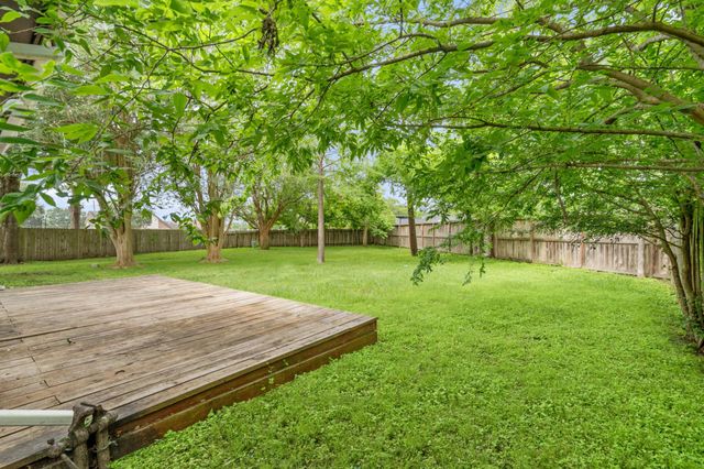 2220 Spruce Drive, Rosenberg, TX 77471