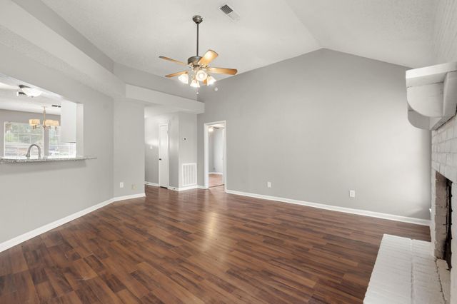 2220 Spruce Drive, Rosenberg, TX 77471