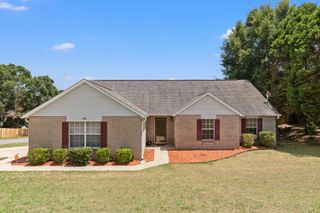 380 Riverchase Boulevard, Crestview, FL 32536