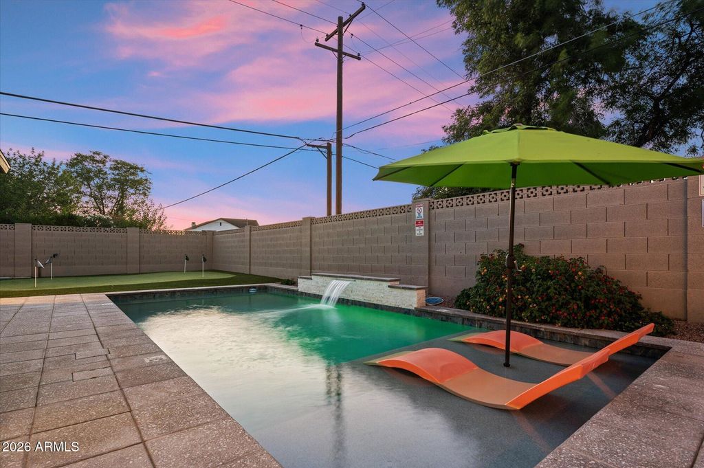 3802 E PICCADILLY Road, Phoenix, AZ 85018 — photo 4