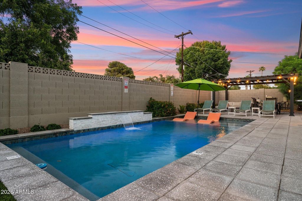 3802 E PICCADILLY Road, Phoenix, AZ 85018 — photo 5