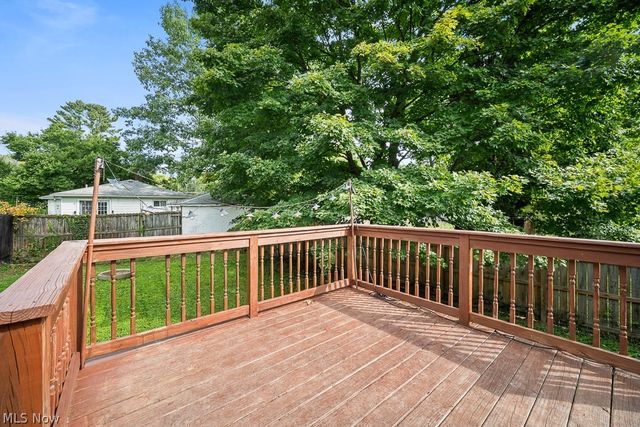 2719 Mohican Boulevard, Lakemore, OH 44312