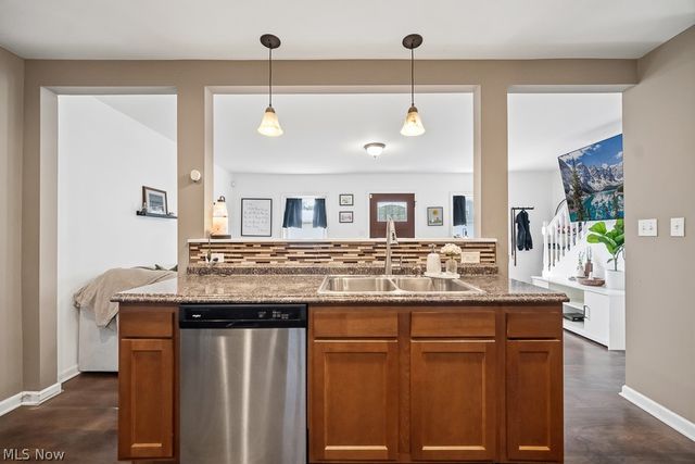 2719 Mohican Boulevard, Lakemore, OH 44312