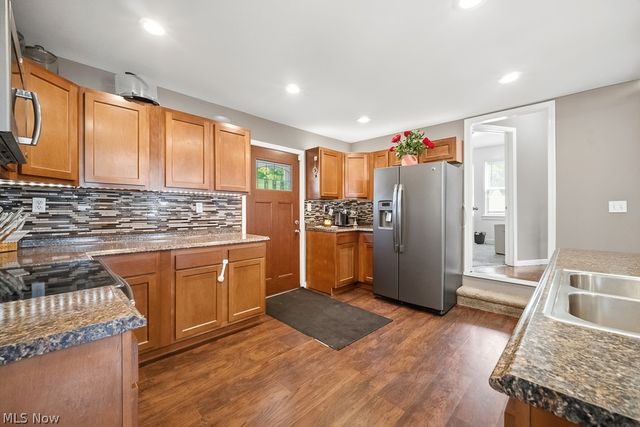 2719 Mohican Boulevard, Lakemore, OH 44312
